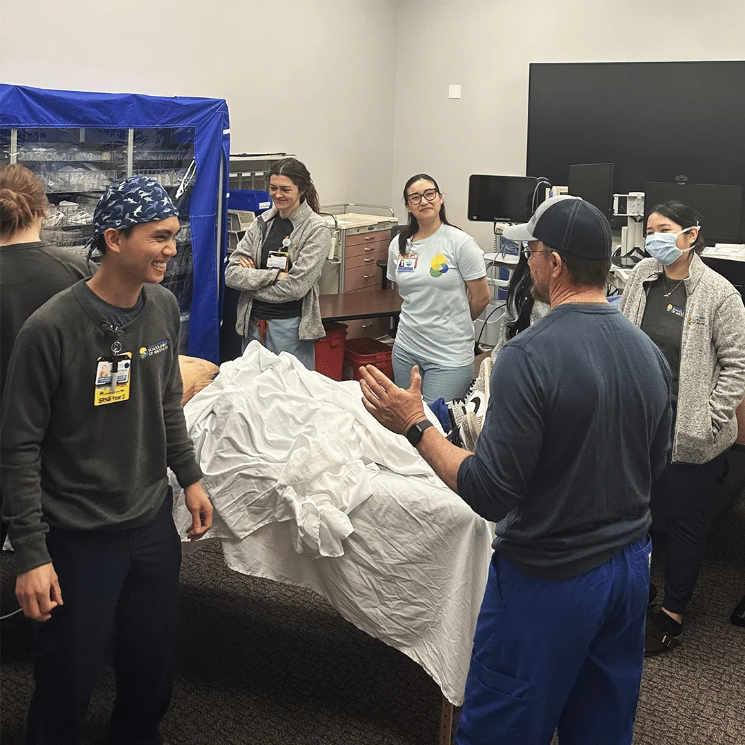 Onsite lab with students training.