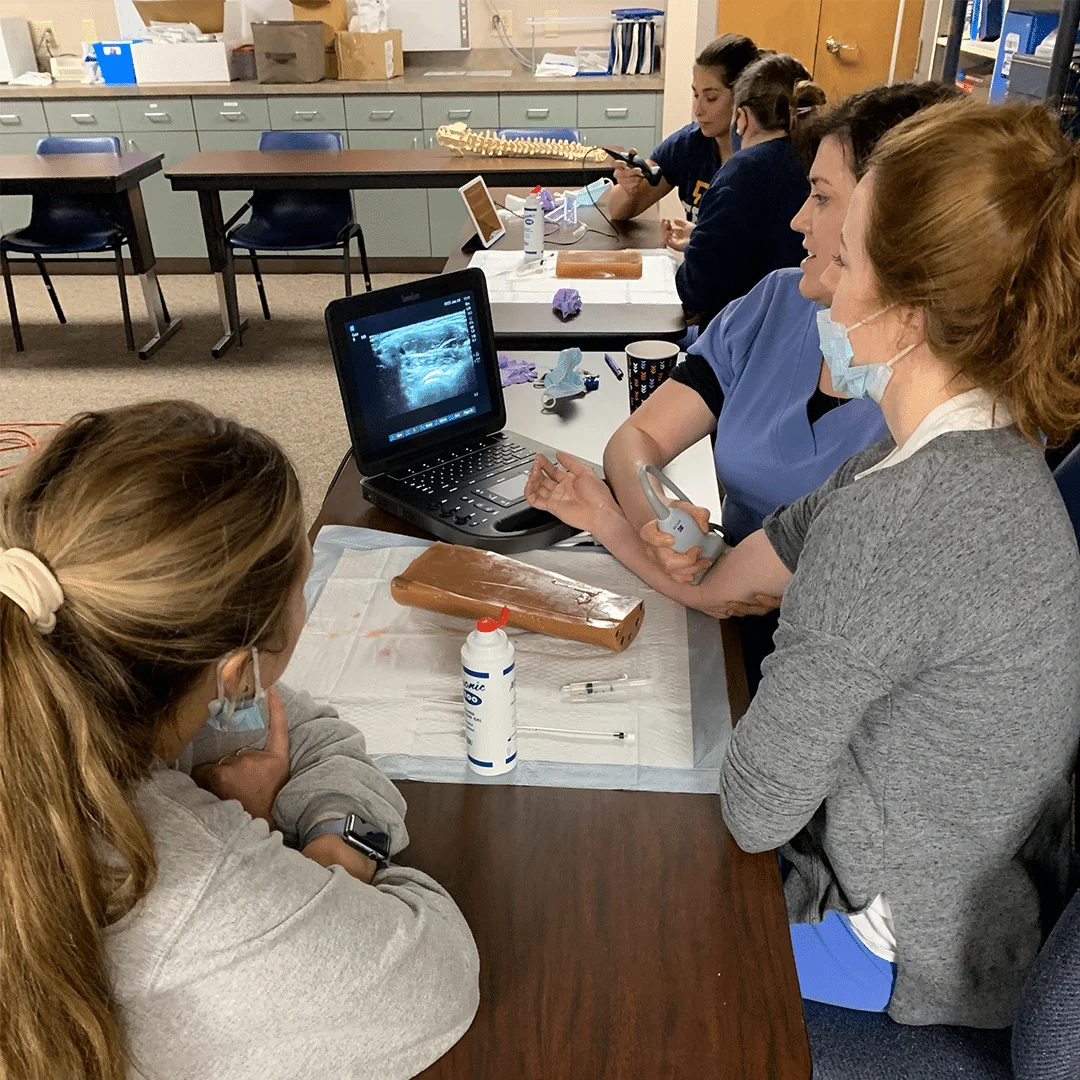 Onsite lab with students training.