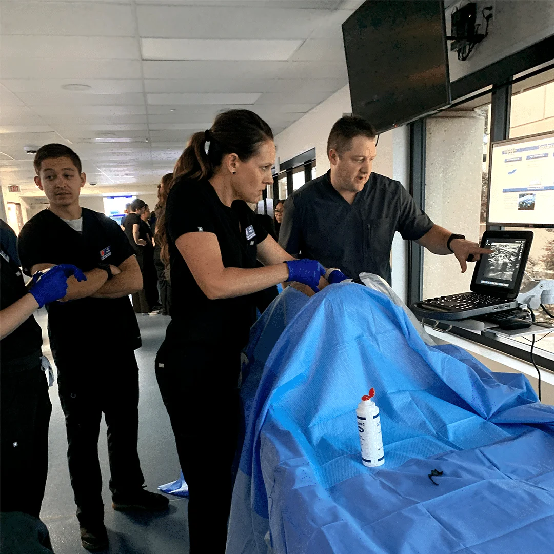 Onsite lab with students training.