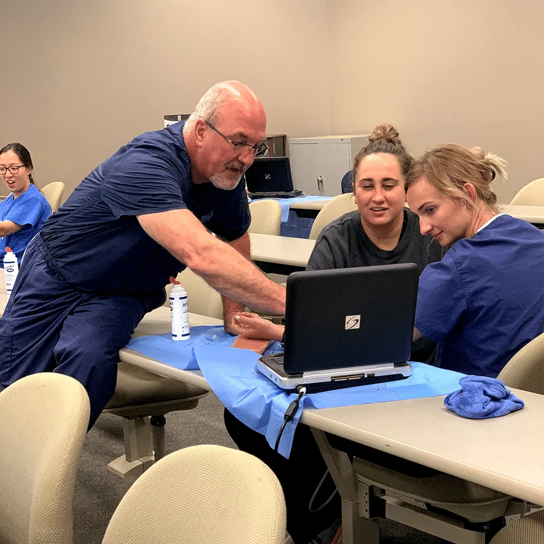 Onsite lab with students training.