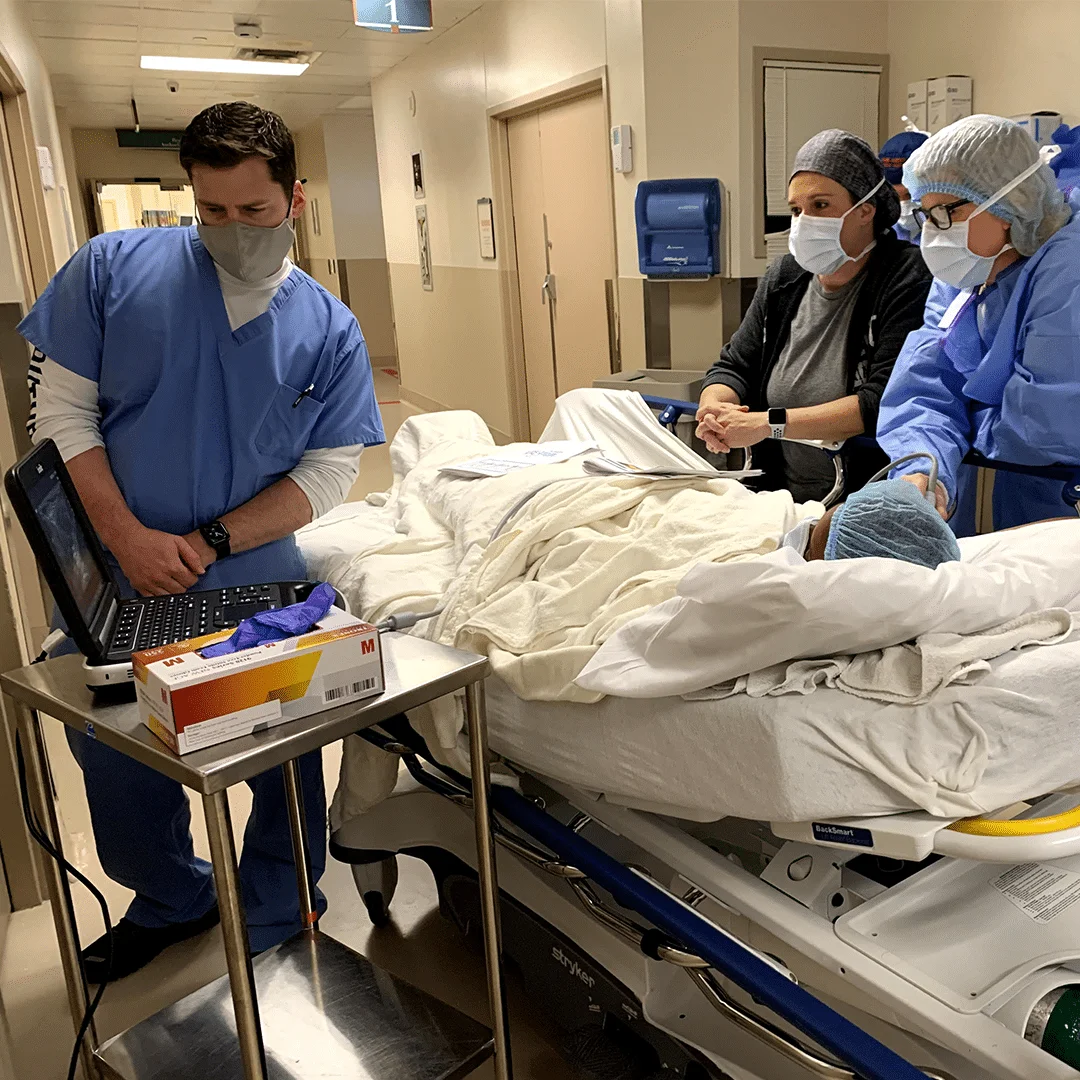 Onsite lab with students training.